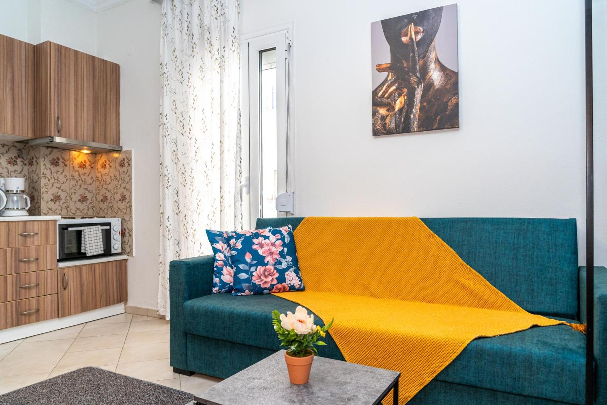 Modern Apt Upon Tsimiski Thessaloniki Exterior photo