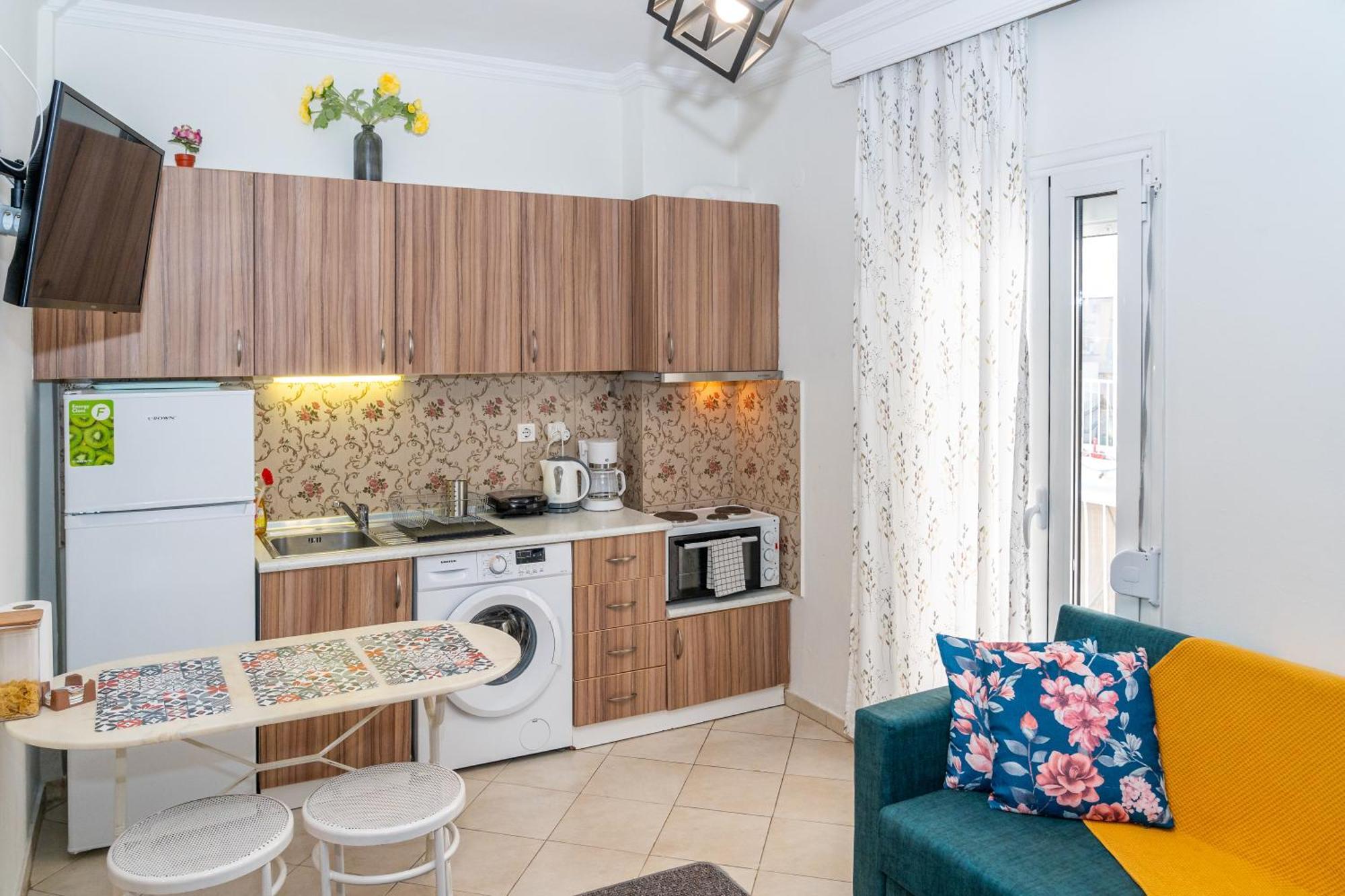 Modern Apt Upon Tsimiski Thessaloniki Exterior photo