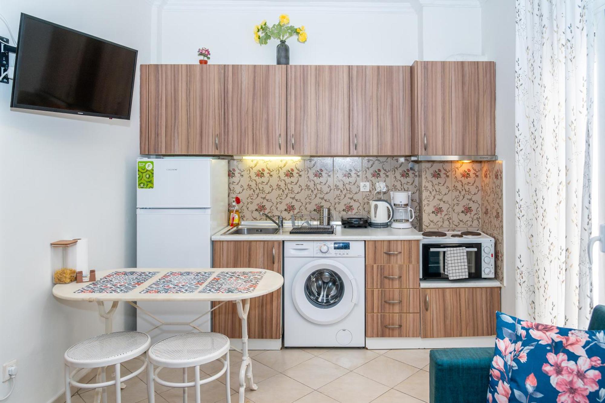 Modern Apt Upon Tsimiski Thessaloniki Exterior photo
